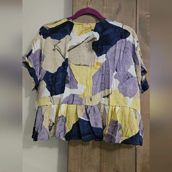 Anthropologie Grade & Gather shortsleeve ruffle bottom blouse. Size s/m - Picture 4 of 9